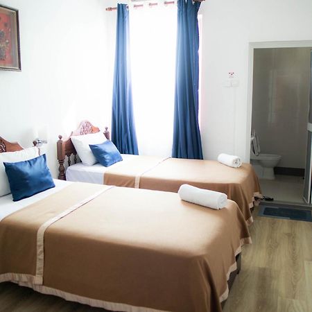 Sura Inn Дунгун Екстериор снимка